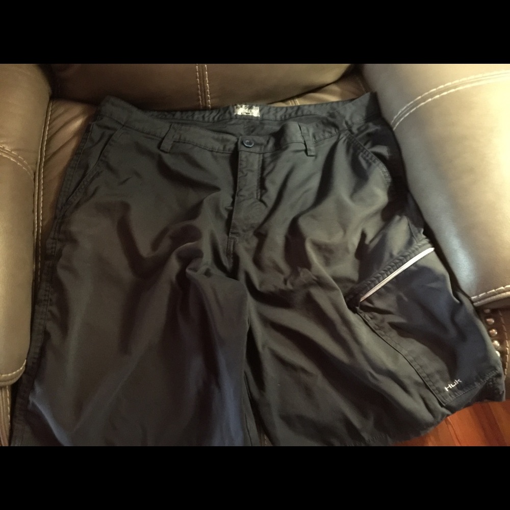 HUK men’s swim/fishing trunks